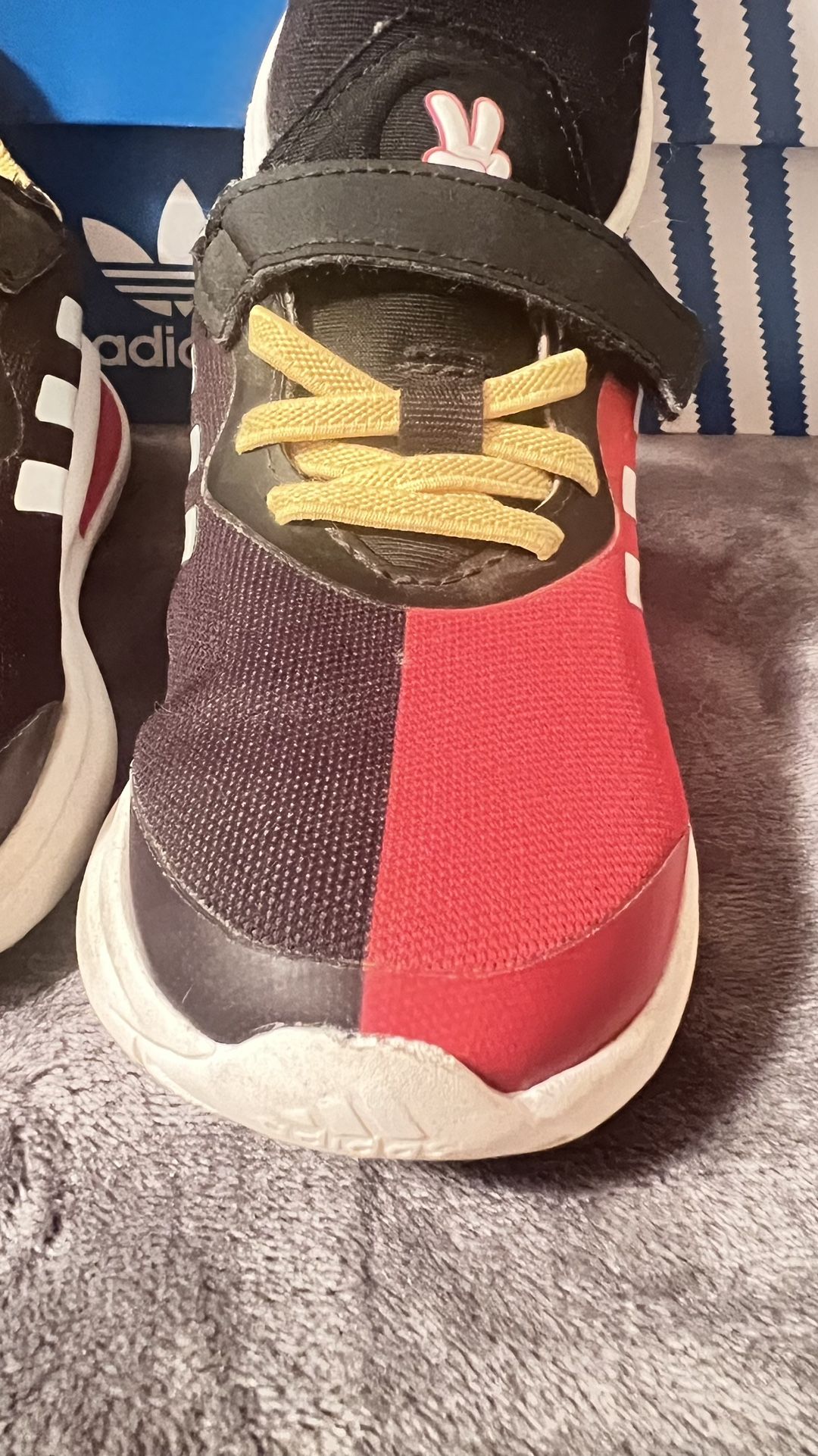 Kids Mickey Mouse  Adidas Shoes Size 7