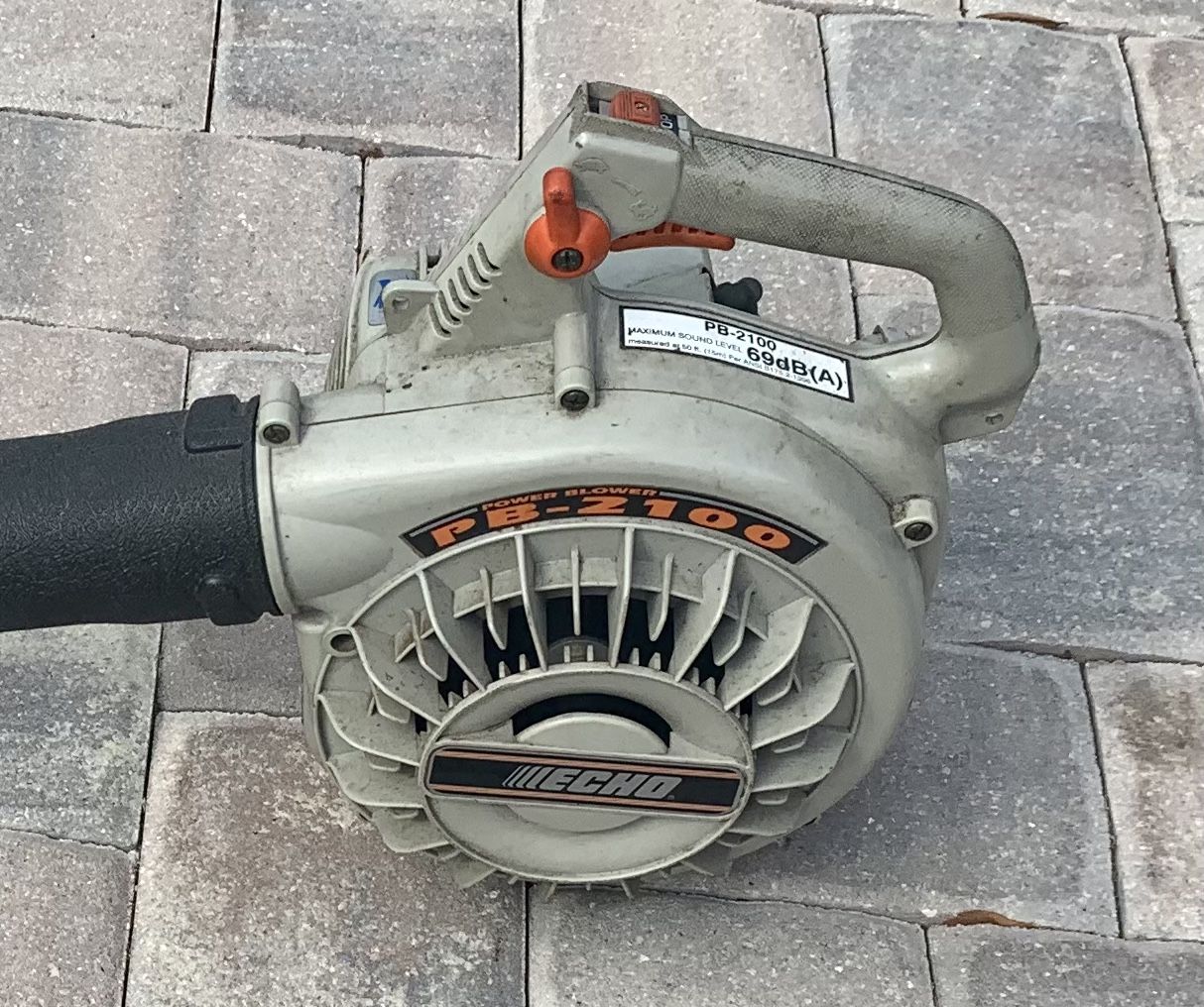 Tested/working) Black & Decker NS118 18v cordless leaf blower (no battery)  for Sale in Austin, TX - OfferUp