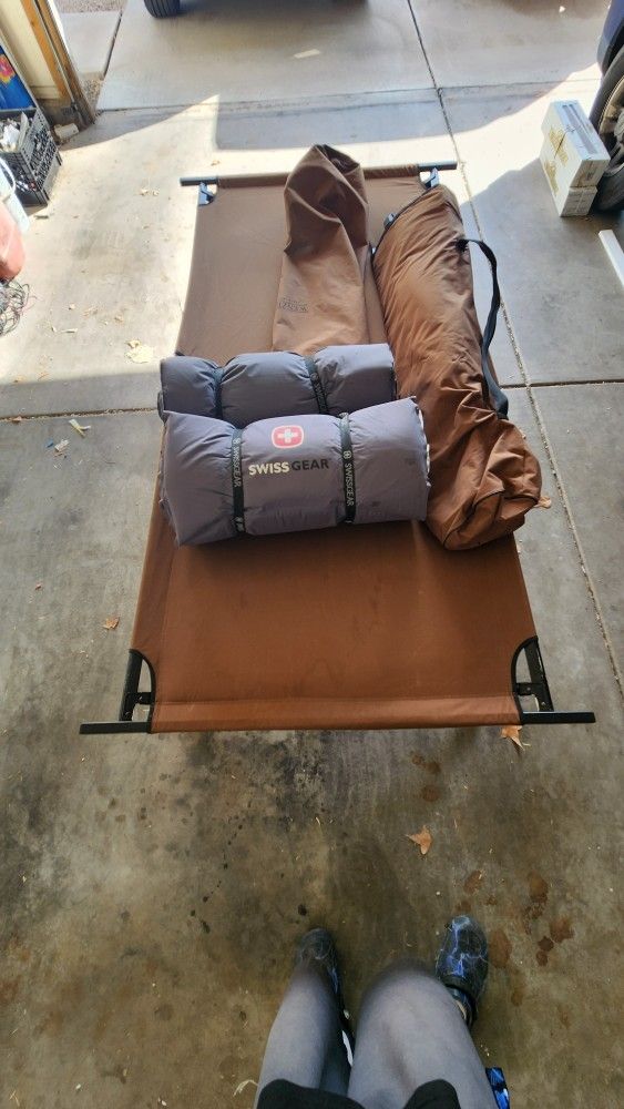 Wenzel camping cots 86x40x20 Plus SwissGear Self Inflating Sleeping Mats