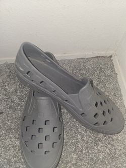 12 Men Vans Water Shoes