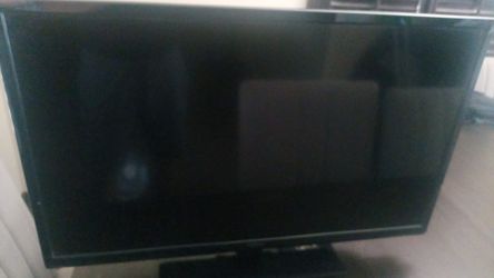 Insignia 32 in. television