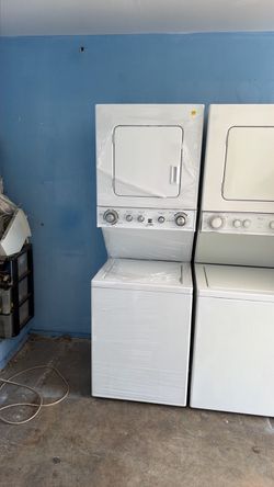 Kenmore 110v stackable washer and dryer