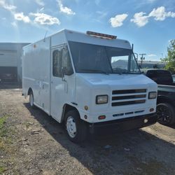 Step Van 2002 P-30