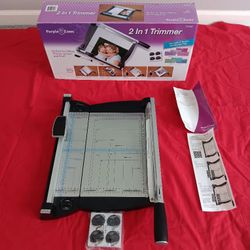 Purple Cows 2 In 1 Photo Trimmer