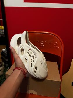 Yeezy Foam Runner Ararat size 10