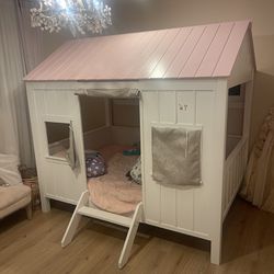 Kids Bed / Cottage full Size bed With Mattress