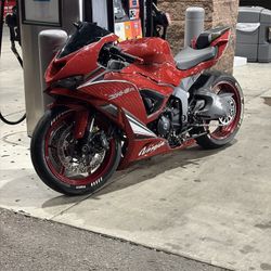  Ninja  ZX-6R 
