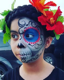 Face painting/ Pinta caritas.