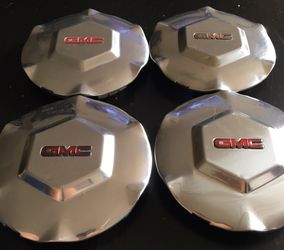 2002-08 GMC Envoy OEM 17” Center Hub Cap 9593396