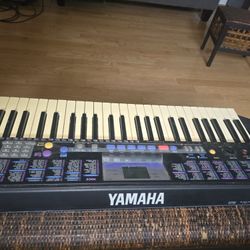 Yamaha Electronic Keyboard.. EXCELLENT CONDITION!