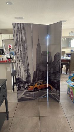 Divider room