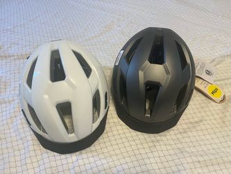 Freetown Gear & Gravel Adult Helmet with MIPS Safety System