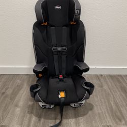 Chicco MyFit ClearTex Harness + Booster Car Seat