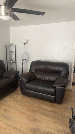 Bonded Leather** EXTRA LARGE AND COMFY RECLINERS