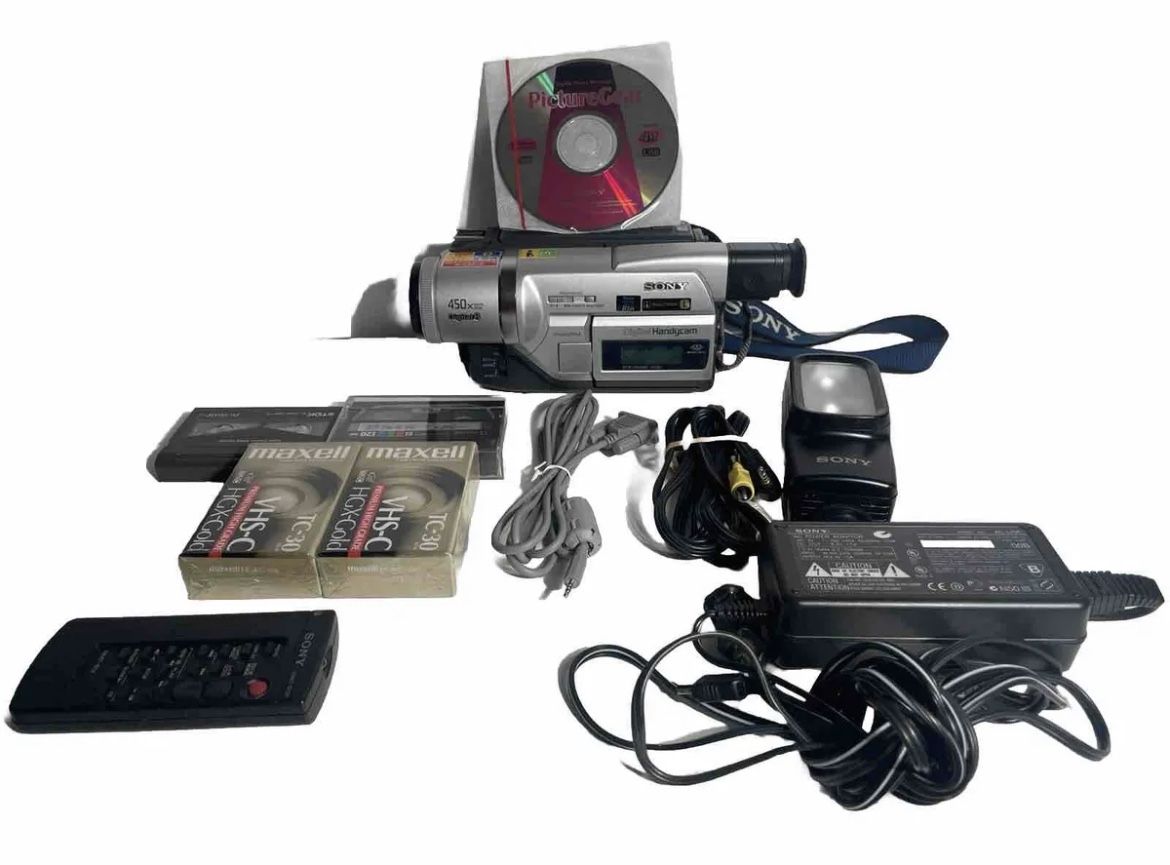 Sony PAL DCR-TRV320E Digital8 HI8 8mm Video8 Camcorder VCR Player Video Transfer
