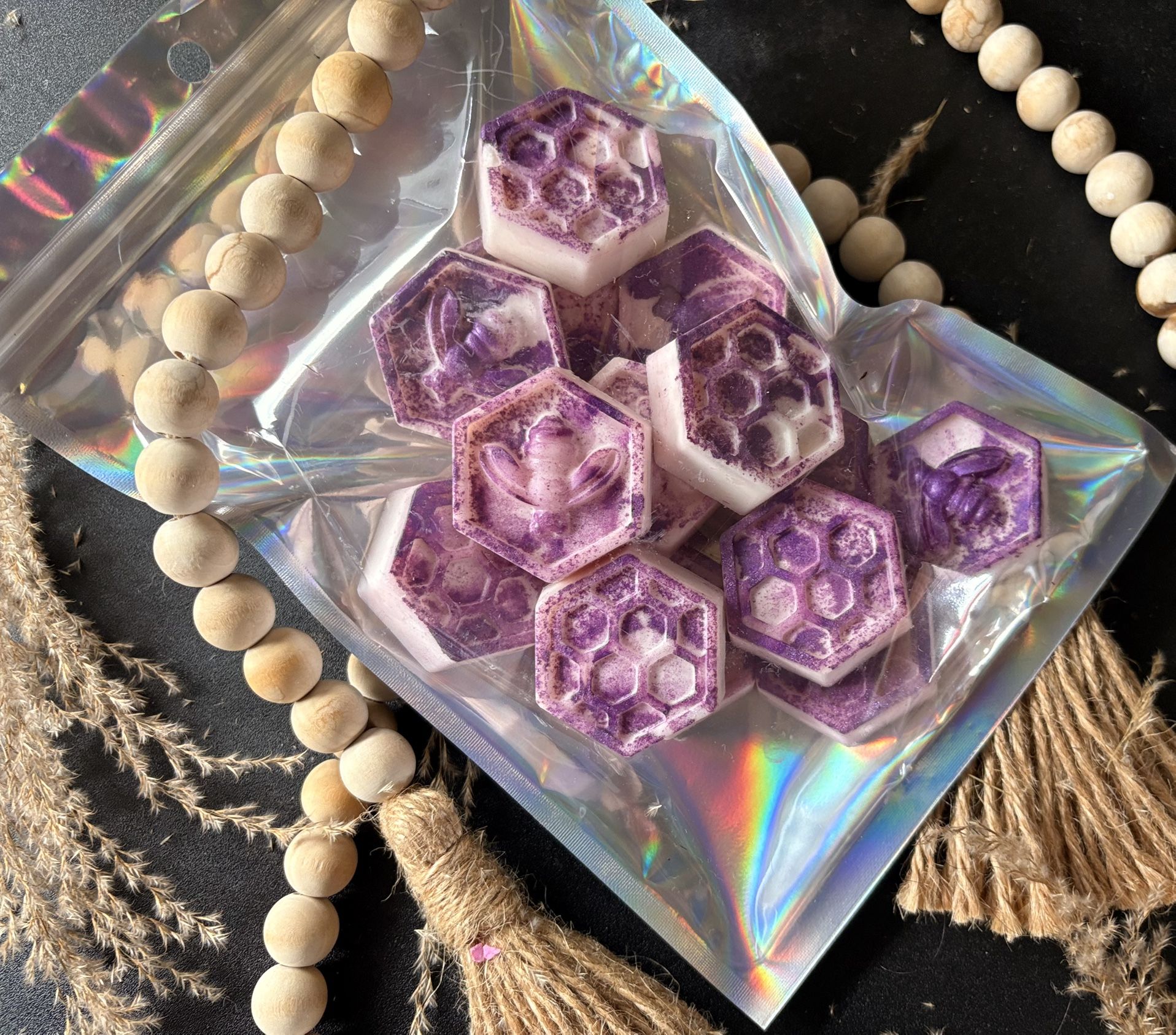 Buzz Off, I’m Blooming – Lilac Scented Wax Melts