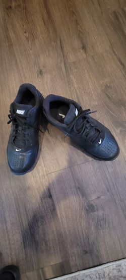 Nike Black Low-Top Sneakers