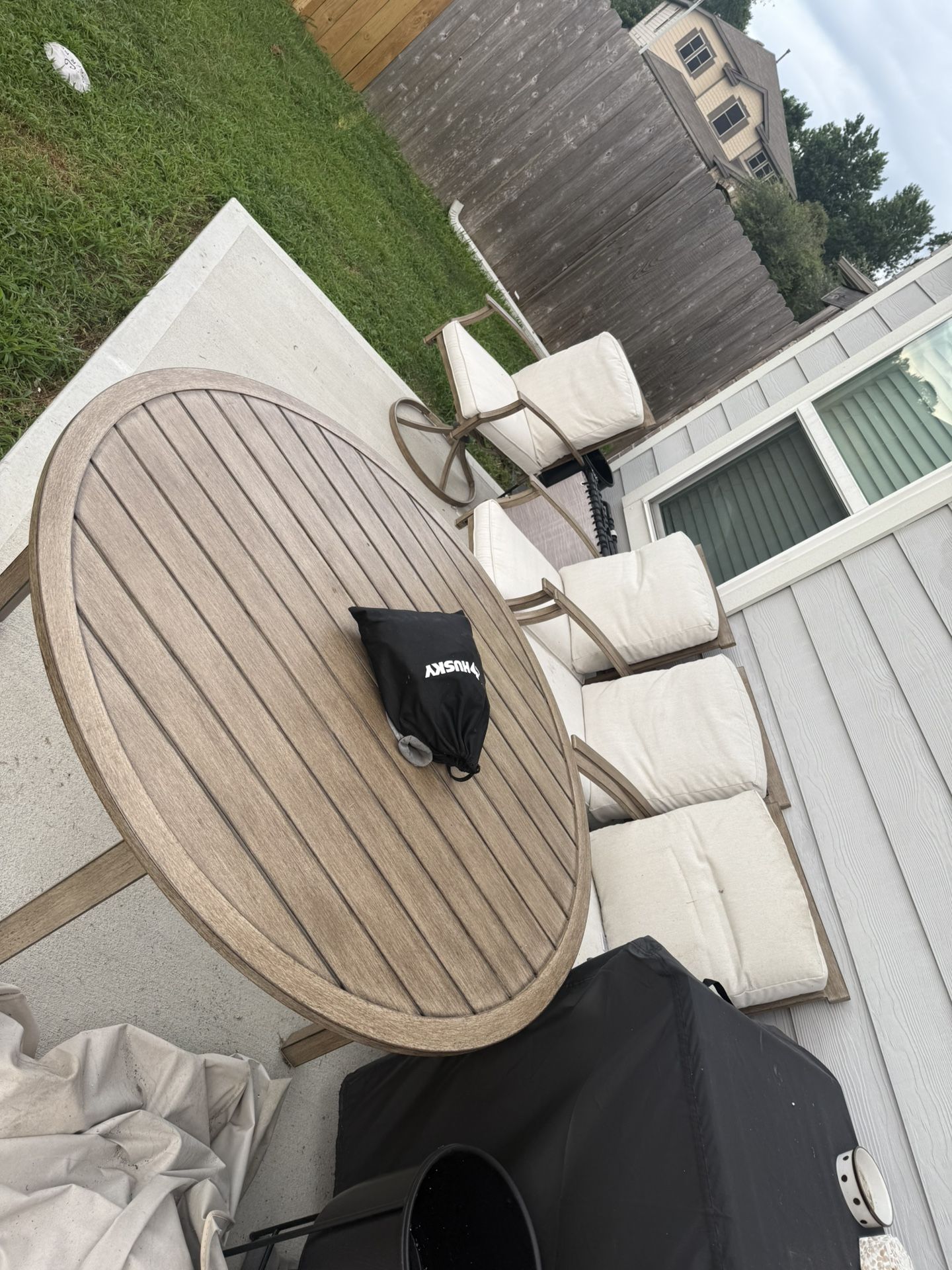 Hampton Bay outdoor Patio Set For Sale