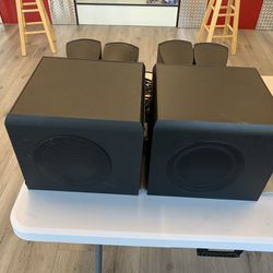 Klipsch 3pc Speaker Set $70obo (2 Sets)