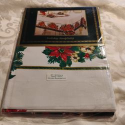 NEW CHRISTMAS TABLE CLOTH 