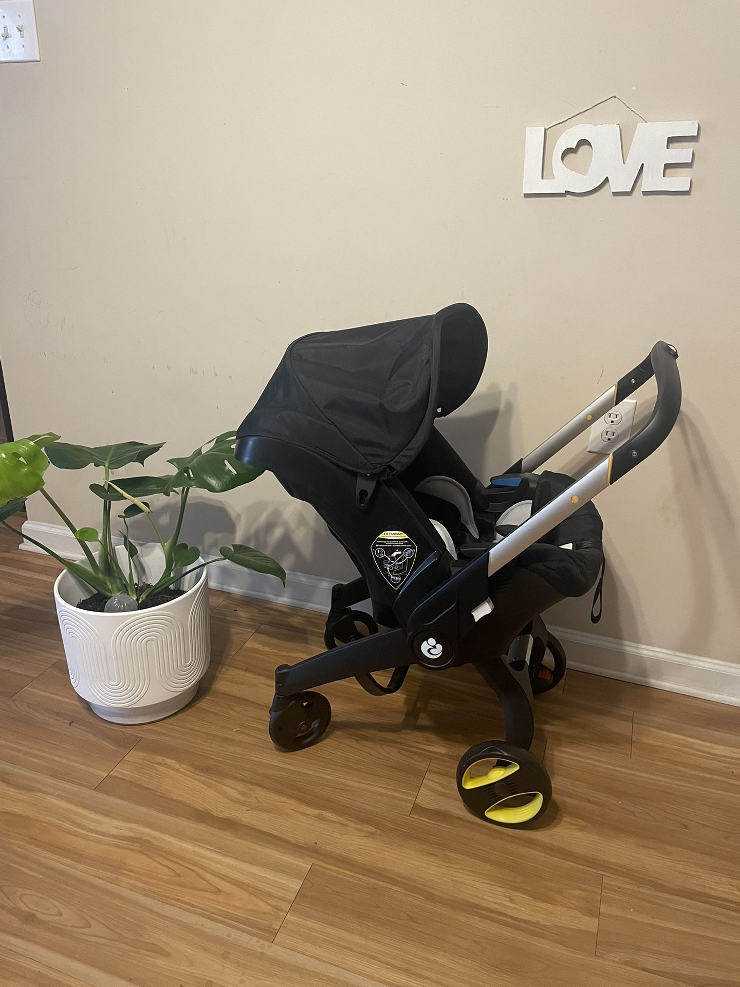 DOONA car seat And Stroller