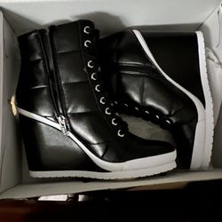 D K N Y Wedge Sneaker 