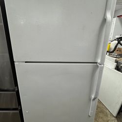 Ge White Apartment Size Refrigerator