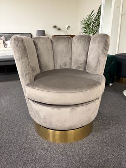 Velvet swivel chair