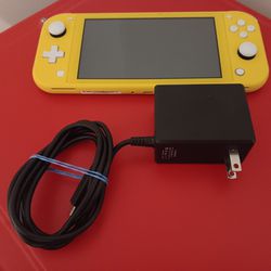 Switch Lite & Charger