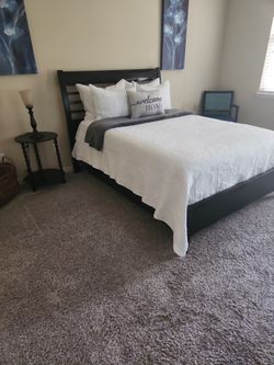 Full Size Bed and mattress set