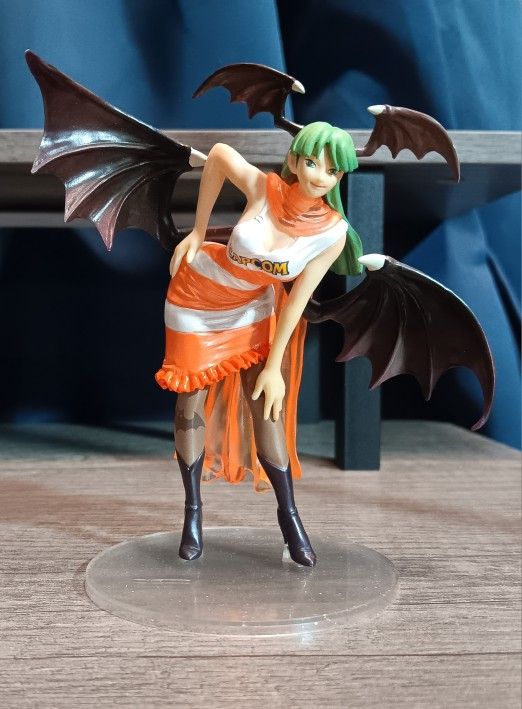 Capcom Character Companions Morrigan Aensland Figurine (Orange-Colored Variant)