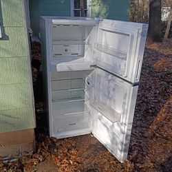 Whirlpool Refrigerator 