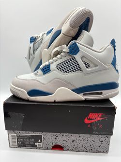 Air Jordan 4 Retro 'Military Blue' (2024) - Size 10.5M (Pre-owned)
