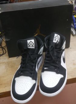 Nike Air Jordan 1 Mid SE Diamond Shorts White Black DH6933-100 Men’s Size 11 NEW WITH BOX. F(contact info removed)0.
