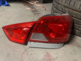 Chevrolet Impala 2018 passenger tail light
