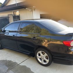 2012 Toyota Corolla 