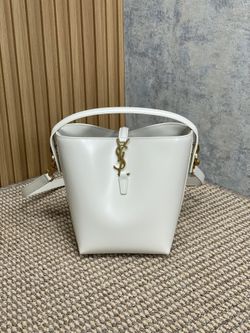 Yves Saint Laurent New Bucket Bag White