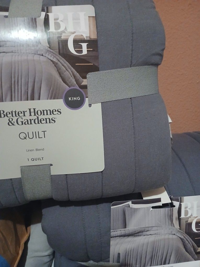 BHG QUILT. KING