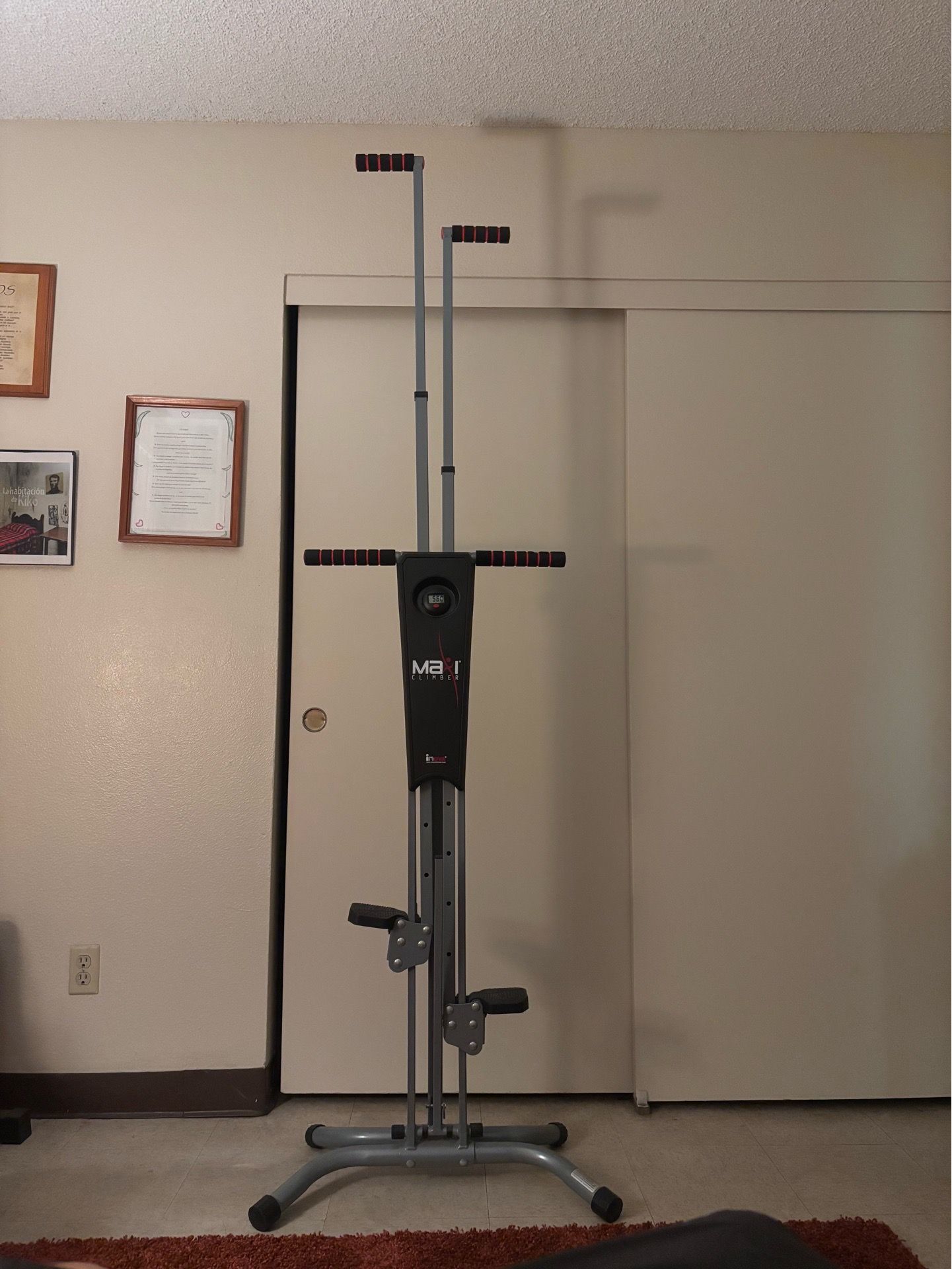 MaxiClimber exercise machine