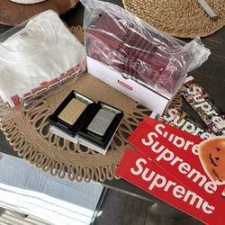 Supreme Lot Accesories And M Tee