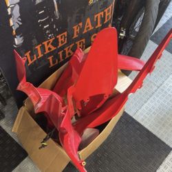 Stark Varg Red Plastics 