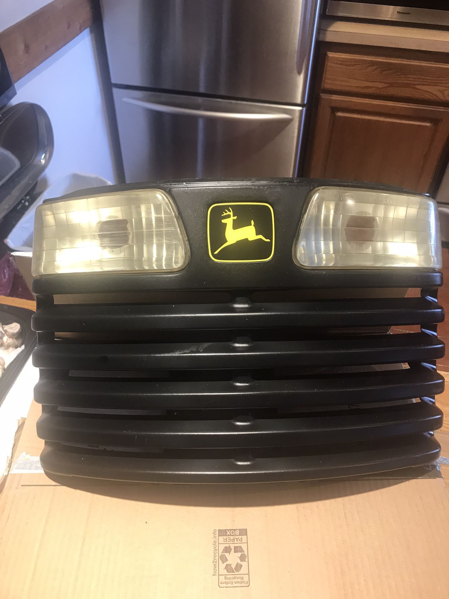 Front Grille John Deere Lt155