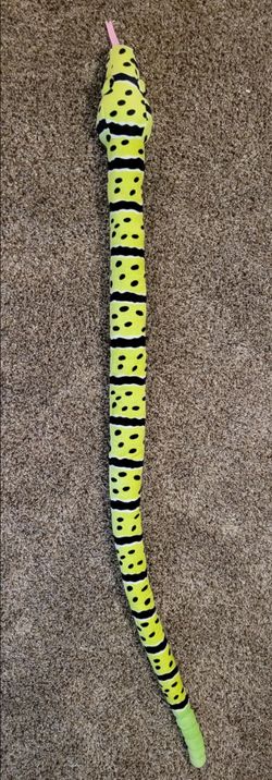 53.5" stuffed snake- like new!