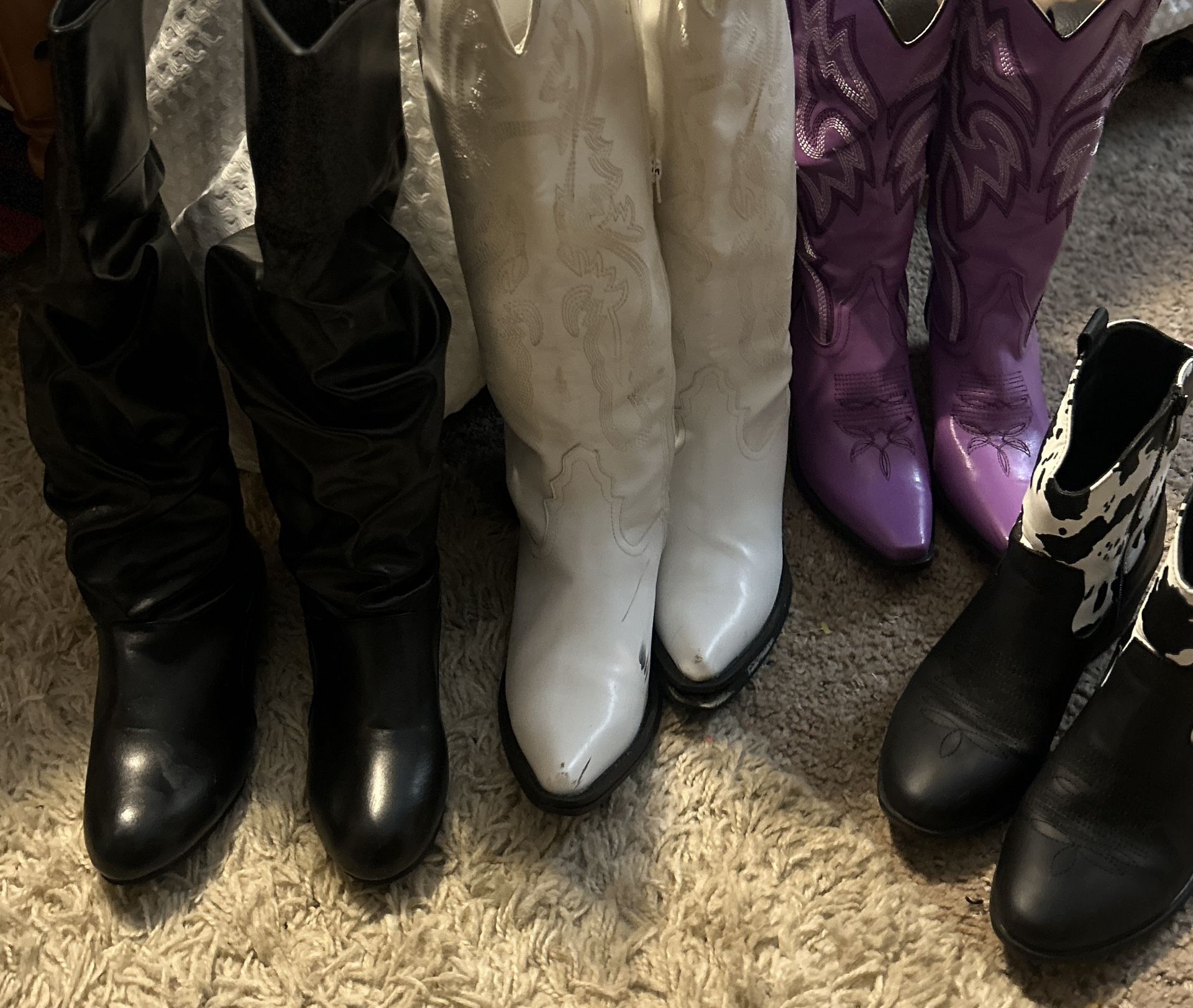 4 pairs of boots Just curious on how many pairs of boots (any brand) you own  main image 4