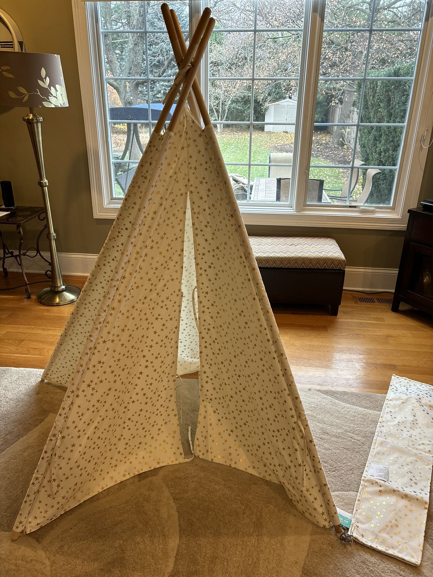 Kids Play Star Teepee Tent With Bag Like New!