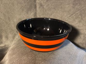 Halloween theme mixing bowl - Brand New