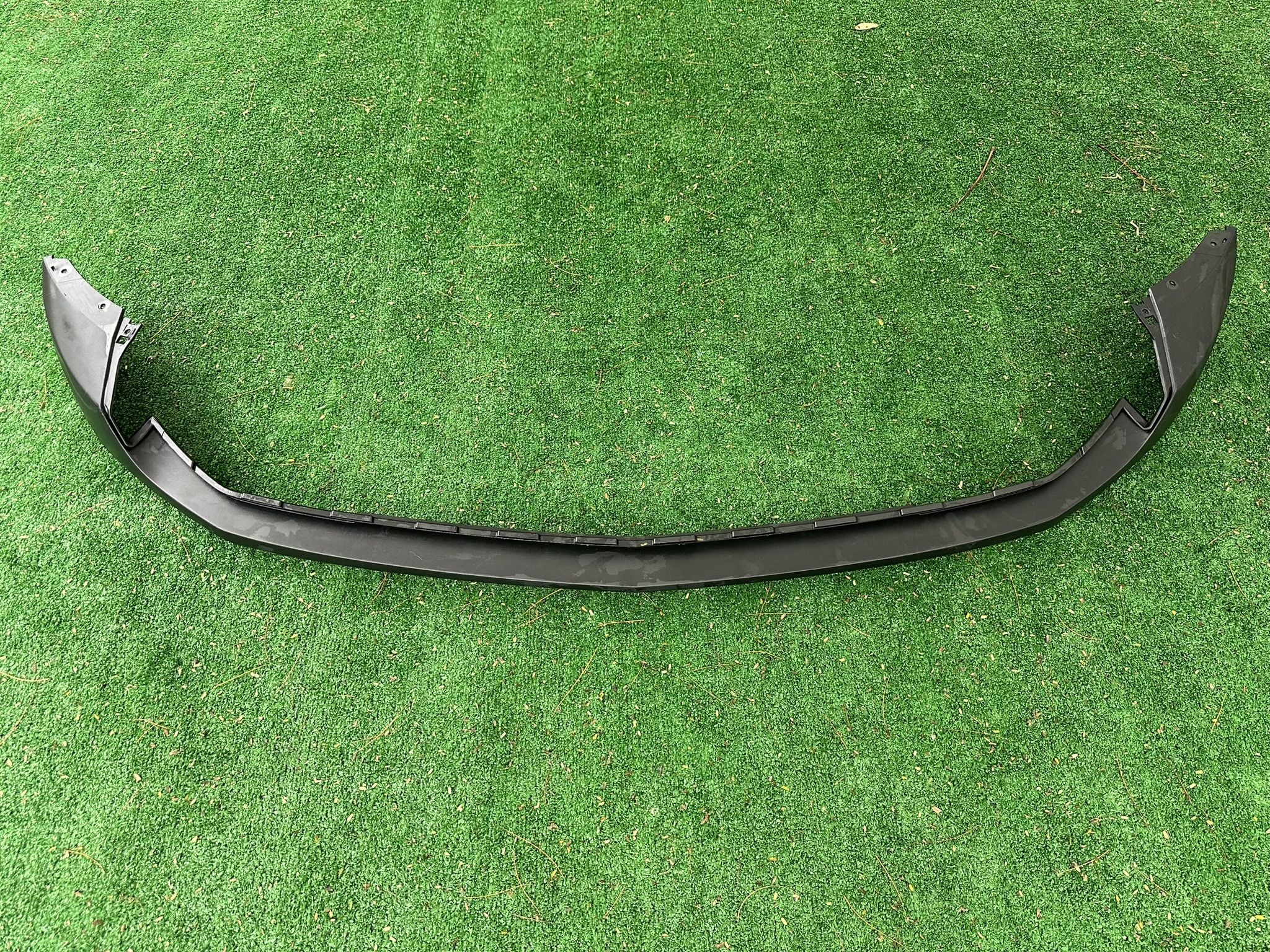 Cadillac XT5 Front Lower Bumper Valance Spoiler Bumper Delantero De Abajo 2020 2021 2022 2023 2024