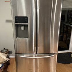 Fridge/ Freezer 