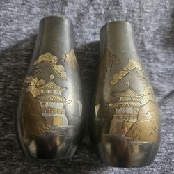 A Set Of VINTAGE Japanese MEIJI ETCHED BRASS Small Vases