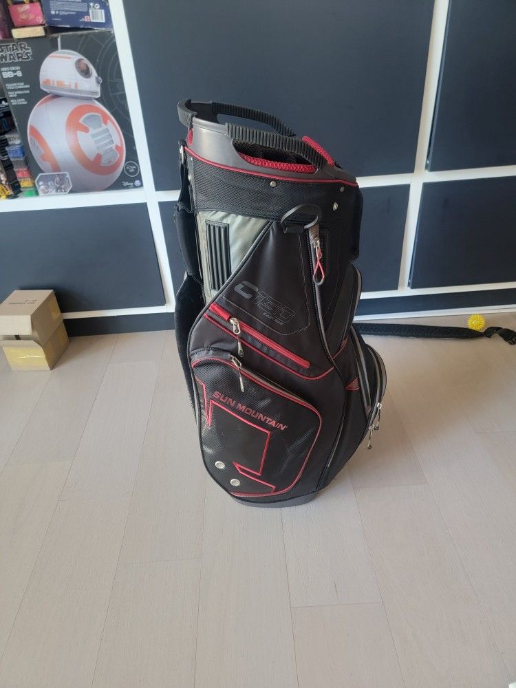 Like new Sun Mountain Golf C130 Cart Bag